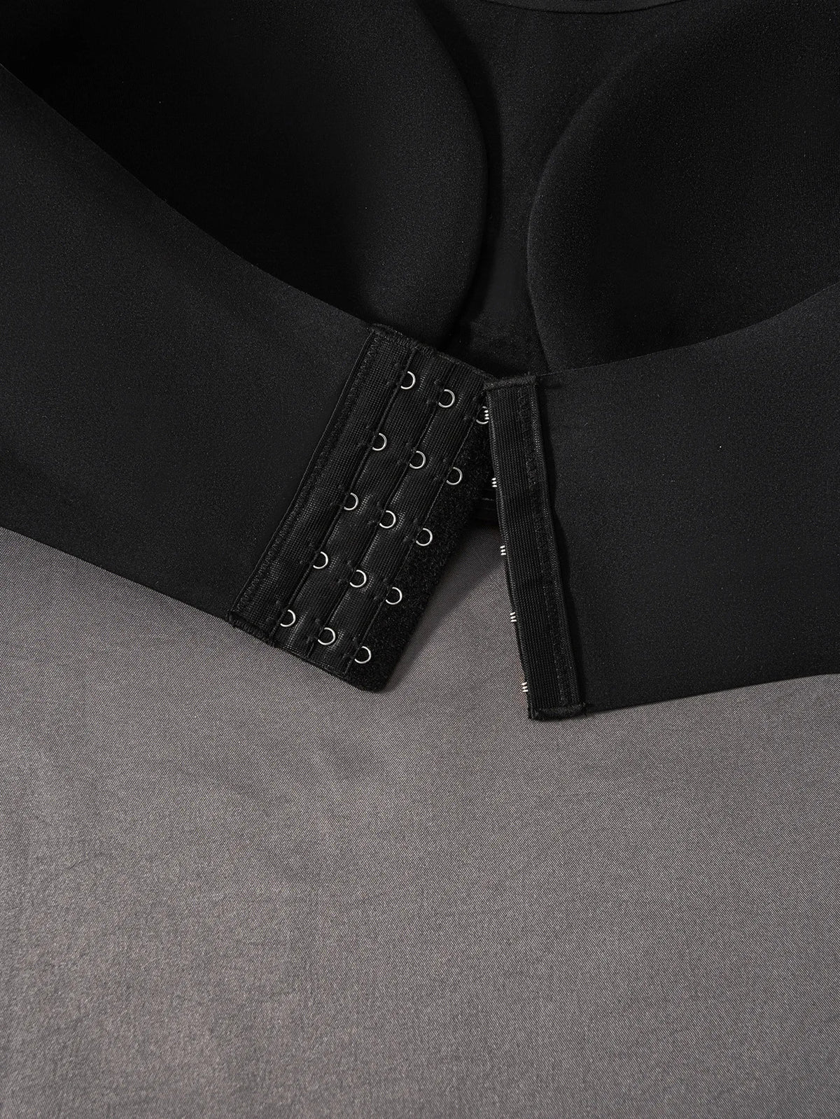 Soutien-Gorge Bandeau Sans Bretelles – Maintien Invisible & Confort Absolu